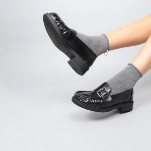 SAPATO LOAFER COM FIVELA