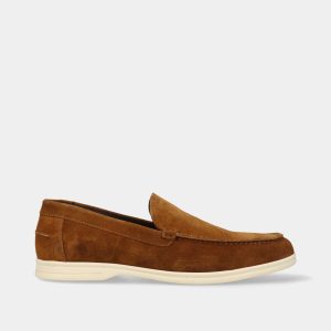 SAPATO LOAFER EM PELE CAMURÇA