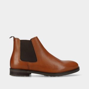 BOTA CHELSEA EM PELE COM ELÁSTICOS