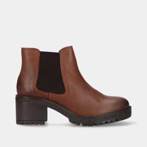 BOTA EM PELE ESTILO CHELSEA DE SALTO COM ELÁSTICOS