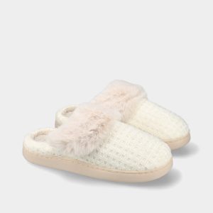 CHINELO DE QUARTO COM PELO