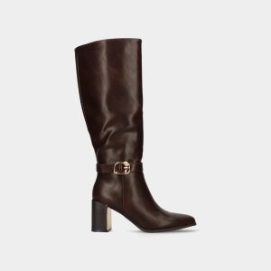 BOTA DE SALTO E CANO ALTO COM FECHO