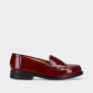 SAPATO LOAFER EM PELE VERNIZ